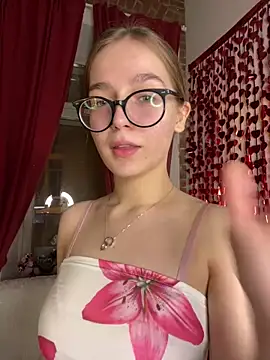 MyKittySayMeow online show from 02/08/26, 07:06