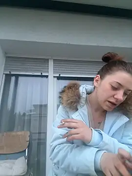 SofieKayla online show from 04/12/26, 06:02