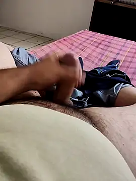 Carlos0294 online show from 04/14/26, 08:48