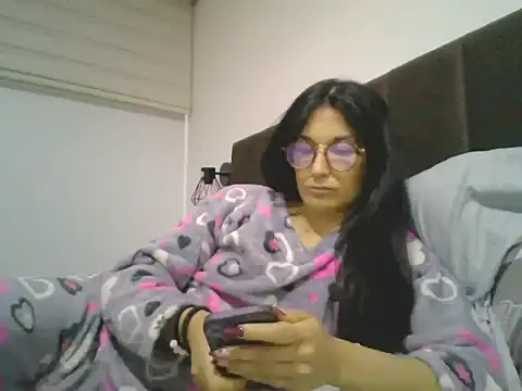 Snapshot of sweetsensations chatting on 04/08/26, 11:05 sweetsensations online show from 04/08/26, 11:05