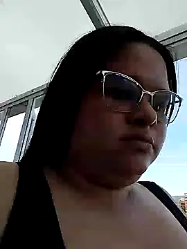 Snapshot of SamanthaStonee chatting on 02/11/26, 10:04 SamanthaStonee online show from 02/11/26, 10:04