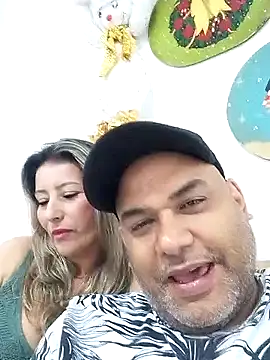 Snapshot of wessAndSandri chatting on 02/19/26, 08:05 wessAndSandri online show from 02/19/26, 08:05