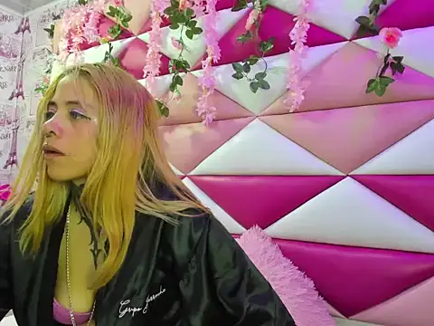 Snapshot of Dakota_Angell_ chatting on 02/01/26, 03:05 Dakota Angell online show from 02/01/26, 03:05