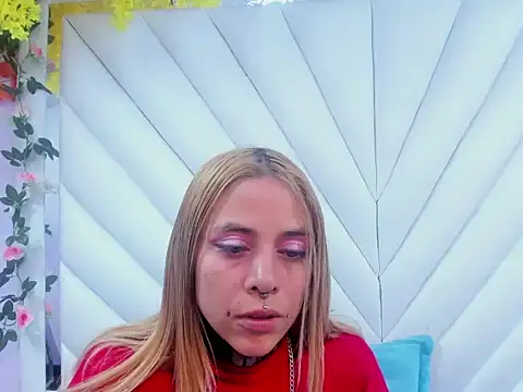 Snapshot of Dakota_Angell_ chatting on 02/04/26, 02:17 Dakota Angell online show from 02/04/26, 02:17