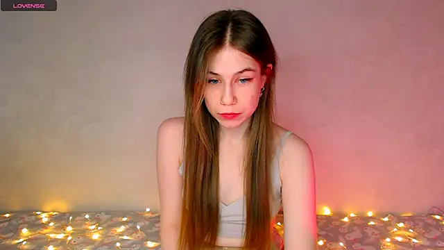 baby girl 0001  online show from 02/15/26, 03:14