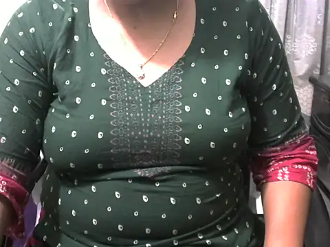 Snapshot of SumaiyaSultana chatting on 02/06/26, 02:42 SumaiyaSultana online show from 02/06/26, 02:42