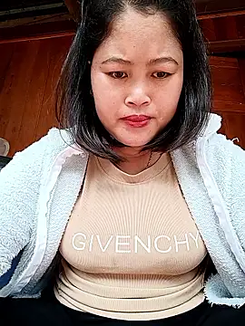 Snapshot of Mayly_Sweet chatting on 02/15/26, 03:25 Mayly Sweet online show from 02/15/26, 03:25