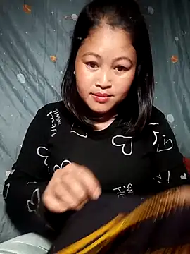 Snapshot of Mayly_Sweet chatting on 02/27/26, 01:00 Mayly Sweet online show from 02/27/26, 01:00