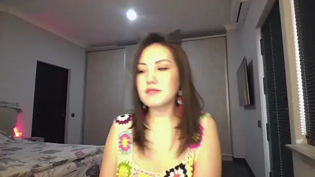 Snapshot of EllieSoft chatting on 04/07/26, 07:09 EllieSoft online show from 04/07/26, 07:09