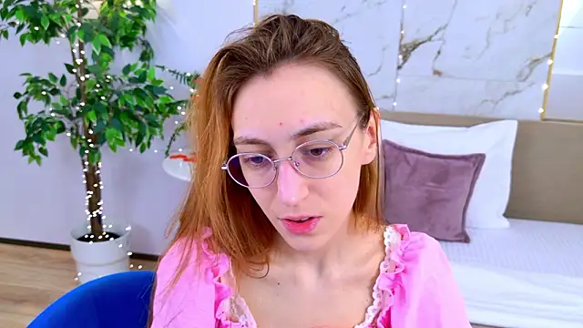 Snapshot of LeyaAtwood chatting on 02/14/26, 05:15 LeyaAtwood online show from 02/14/26, 05:15