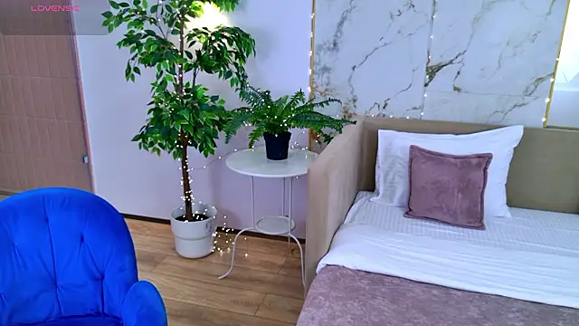 Snapshot of LeyaAtwood chatting on 02/18/26, 05:25 LeyaAtwood online show from 02/18/26, 05:25