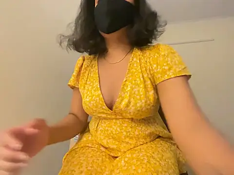 Snapshot of Anna_girl22 chatting on 03/18/26, 04:43 Anna girl22 online show from 03/18/26, 04:43