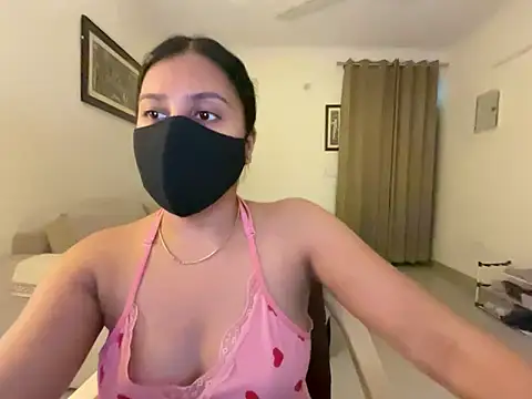 Snapshot of Anna_girl22 chatting on 05/08/26, 03:17 Anna girl22 online show from 05/08/26, 03:17