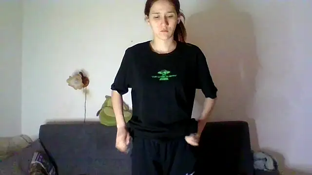 NickiKisinger online show from 04/02/26, 05:05