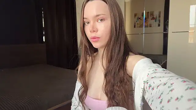 TinaScarlet online show from 04/17/26, 05:54