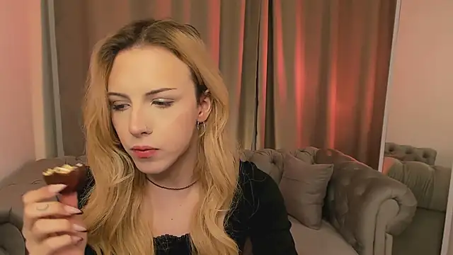 Tiffany  King online show from 04/09/26, 05:40