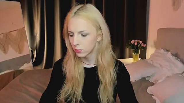 Tiffany  King online show from 06/04/26, 06:19