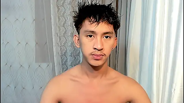 Snapshot of _andrie69_ chatting on 04/19/26, 10:03 andrie69 online show from 04/19/26, 10:03
