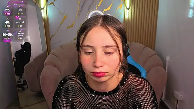 Ariana18 b online show from 04/30/26, 12:44