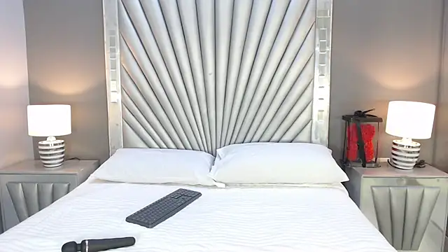 Snapshot of KiaraEverly chatting on 02/11/26, 11:59 KiaraEverly online show from 02/11/26, 11:59