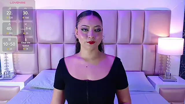 Snapshot of KiaraEverly chatting on 03/02/26, 12:01 KiaraEverly online show from 03/02/26, 12:01