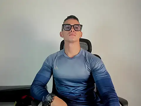 Snapshot of CRISTHIAN_WOLF1 chatting on 02/15/26, 09:22 CRISTHIAN WOLF1 online show from 02/15/26, 09:22