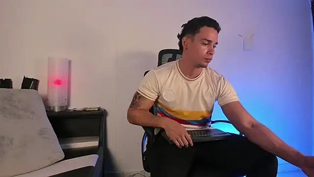 CRISTHIAN WOLF1 online show from 07/03/26, 02:34