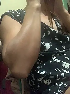 Snapshot of foxyladyTs chatting on 02/03/26, 02:22 foxyladyTs online show from 02/03/26, 02:22
