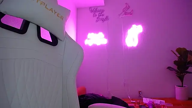 groovynights online show from 03/08/25, 10:11