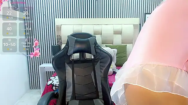 Snapshot of Sophia_Valentina chatting on 02/19/26, 12:56 Sophia Valentina online show from 02/19/26, 12:56