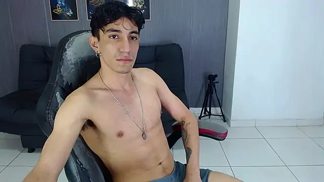 Snapshot of morrison_jimm_ chatting on 03/04/26, 03:45 morrison jimm online show from 03/04/26, 03:45