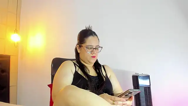 RousMature online show from 03/18/26, 08:12