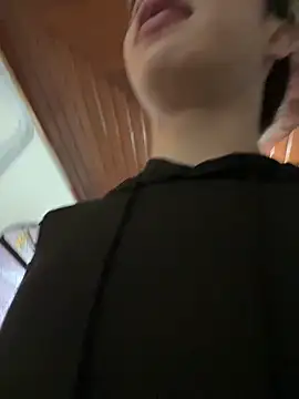 AlexanderCollman2 online show from 04/17/26, 03:09