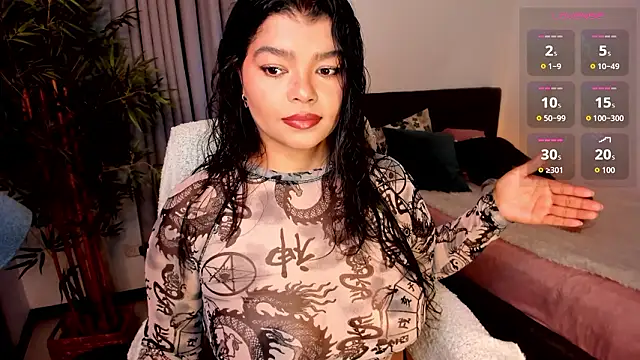 Snapshot of moonhelen chatting on 02/15/26, 11:34 moonhelen online show from 02/15/26, 11:34