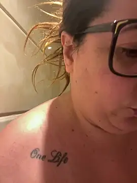 JasmineGlow7 online show from 02/13/26, 04:03