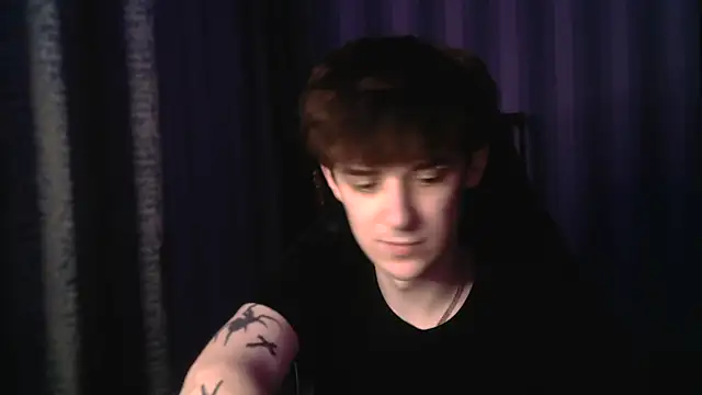 Snapshot of Sweet_Dude chatting on 02/14/26, 09:11 Sweet Dude online show from 02/14/26, 09:11