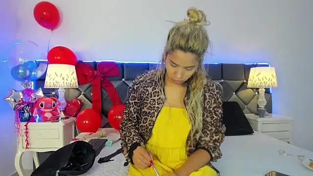 Snapshot of _Giorgiina_ chatting on 02/10/26, 12:09 Giorgiina online show from 02/10/26, 12:09