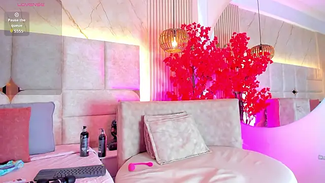 EmmaLovve online show from 03/27/26, 02:39