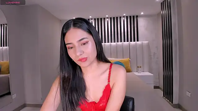 Snapshot of LucieMartin chatting on 03/02/26, 07:21 LucieMartin online show from 03/02/26, 07:21