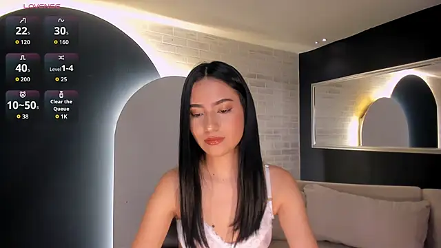 LucieMartin online show from 04/12/26, 05:40