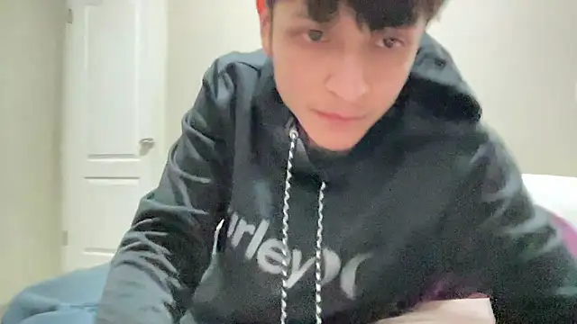 Snapshot of Mardelrey chatting on 02/06/26, 04:43 Mardelrey online show from 02/06/26, 04:43