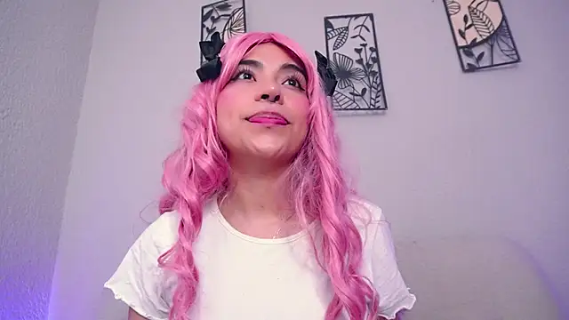 loveegirll1 online show from 03/01/26, 03:19