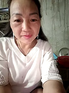 baby 112233 online show from 04/16/26, 12:11