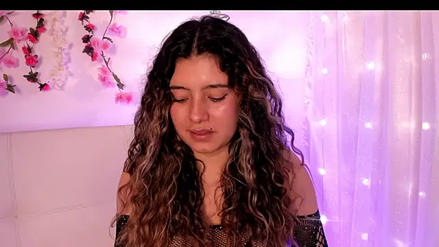 Snapshot of Valerysweet11 chatting on 02/20/26, 06:26 Valerysweet11 online show from 02/20/26, 06:26