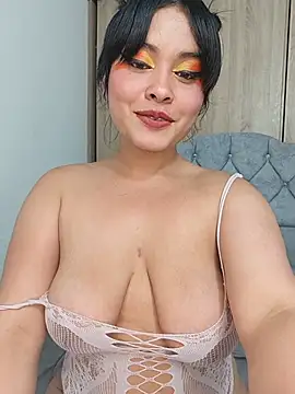 zoe love18 online show from 07/12/26, 03:41