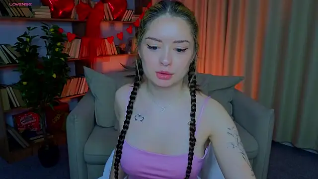 kate  rIna online show from 02/11/26, 02:16