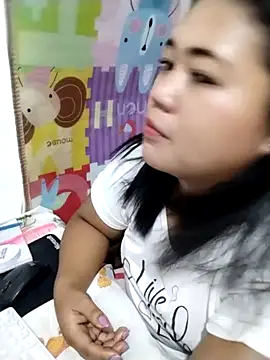 Snapshot of biggbooty15 chatting on 02/17/26, 05:41 biggbooty15 online show from 02/17/26, 05:41