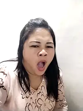 Snapshot of biggbooty15 chatting on 02/21/26, 12:11 biggbooty15 online show from 02/21/26, 12:11