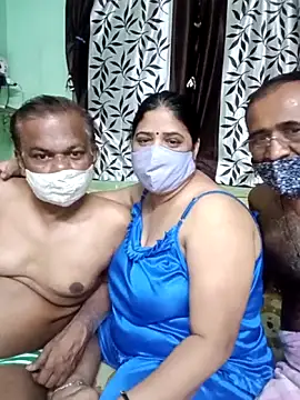 Snapshot of HoneyHush chatting on 02/07/26, 07:17 HoneyHush online show from 02/07/26, 07:17