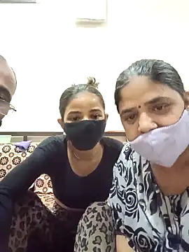 HoneyHush online show from 04/14/26, 10:54